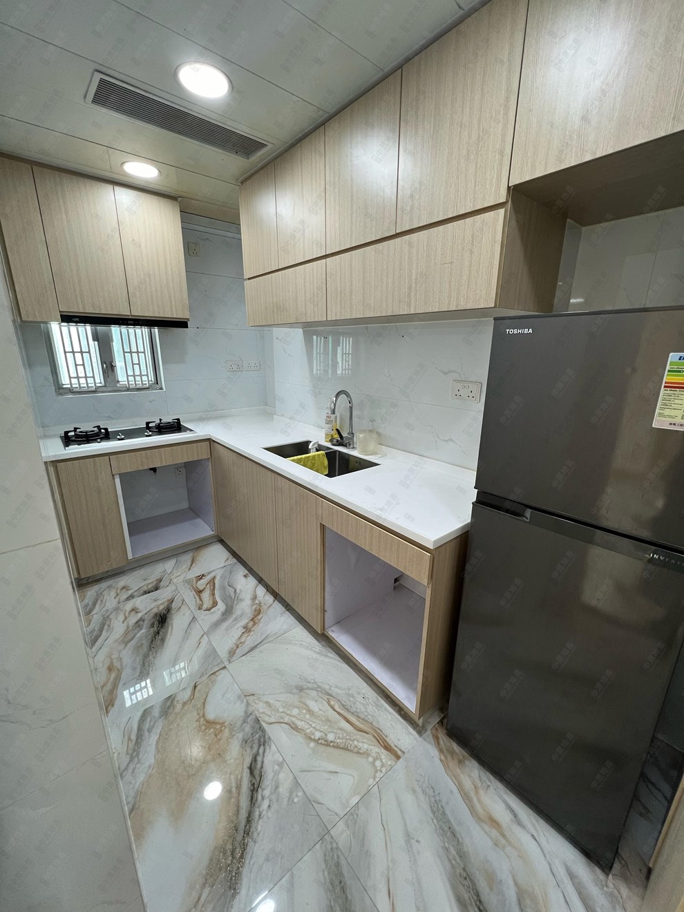 Unit Interior-Kitchen