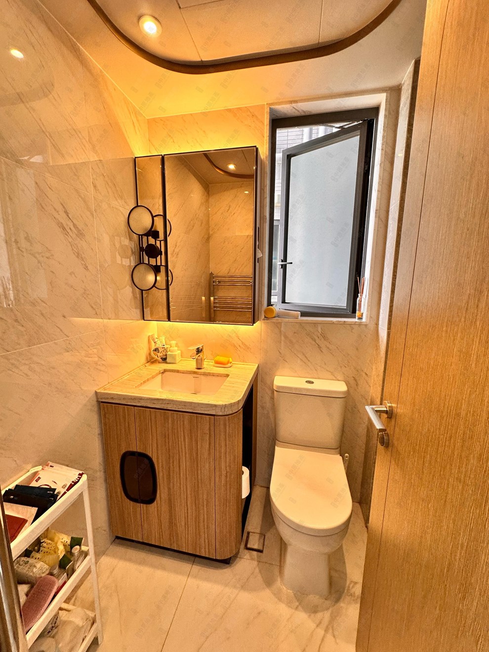 Unit Interior-Bathroom