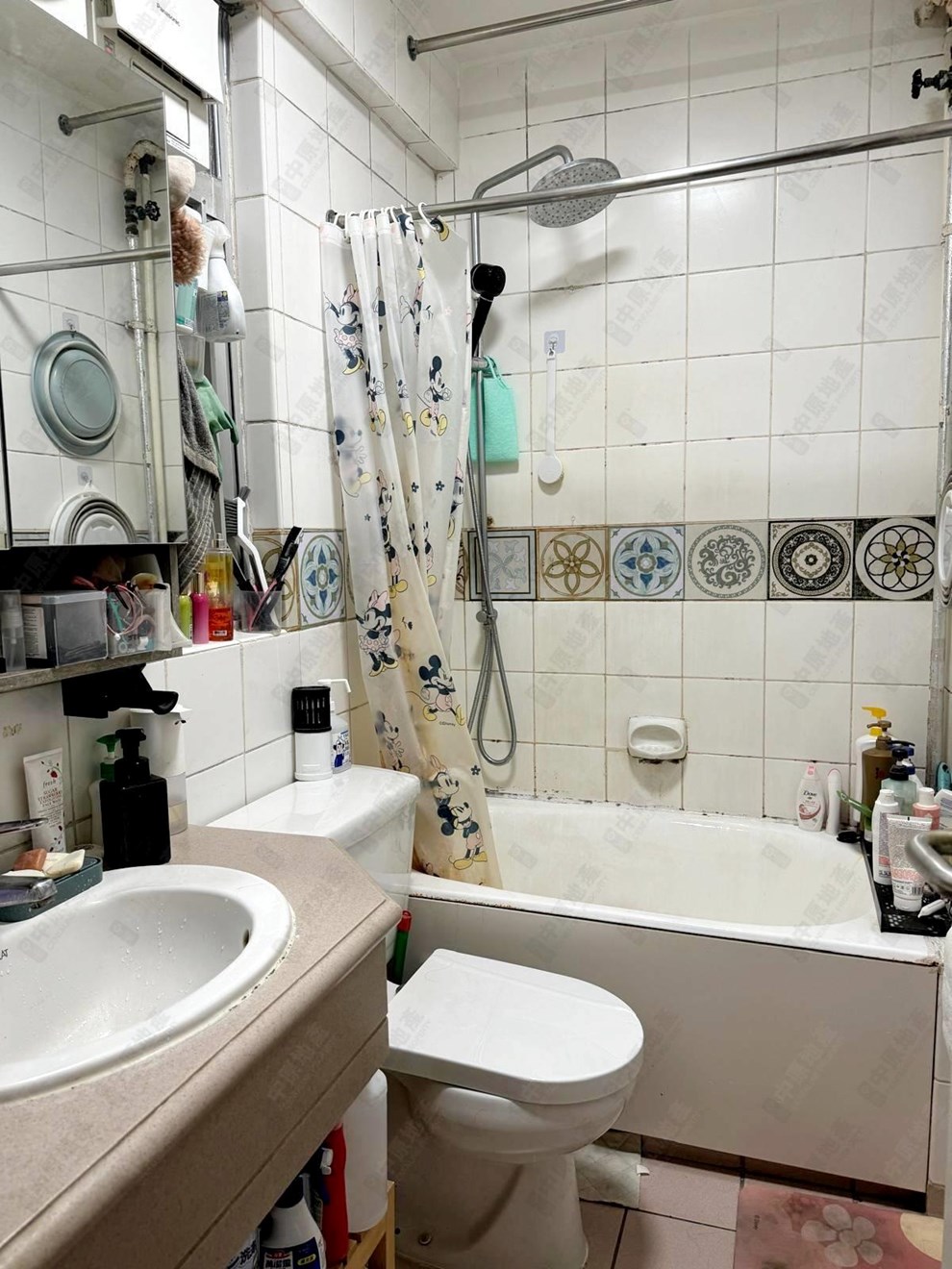 Unit Interior-Bathroom