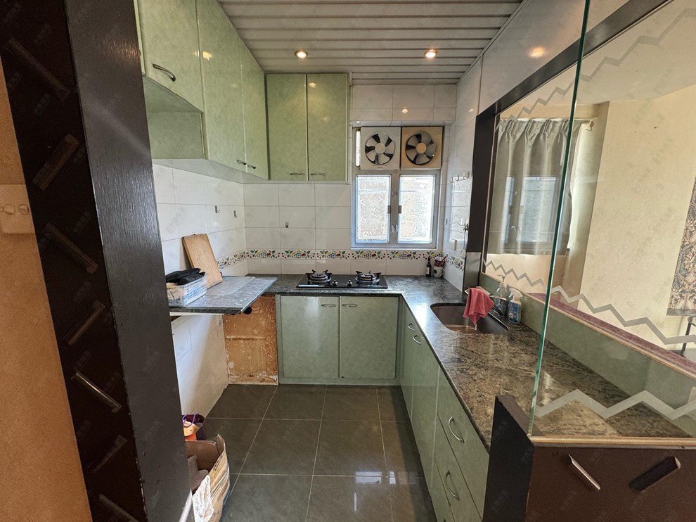 Unit Interior-Kitchen