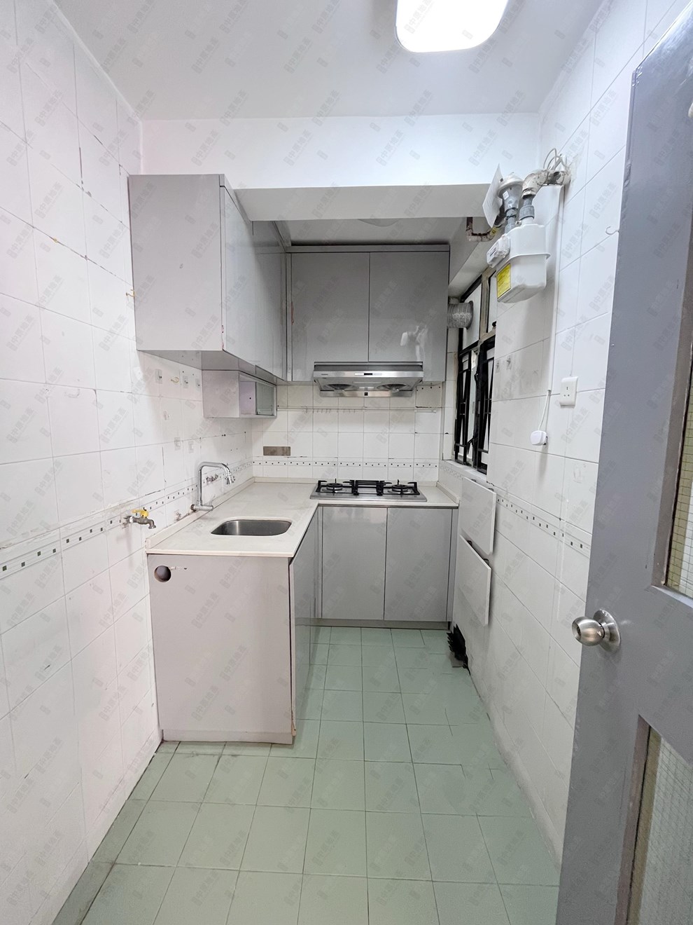 Unit Interior-Kitchen