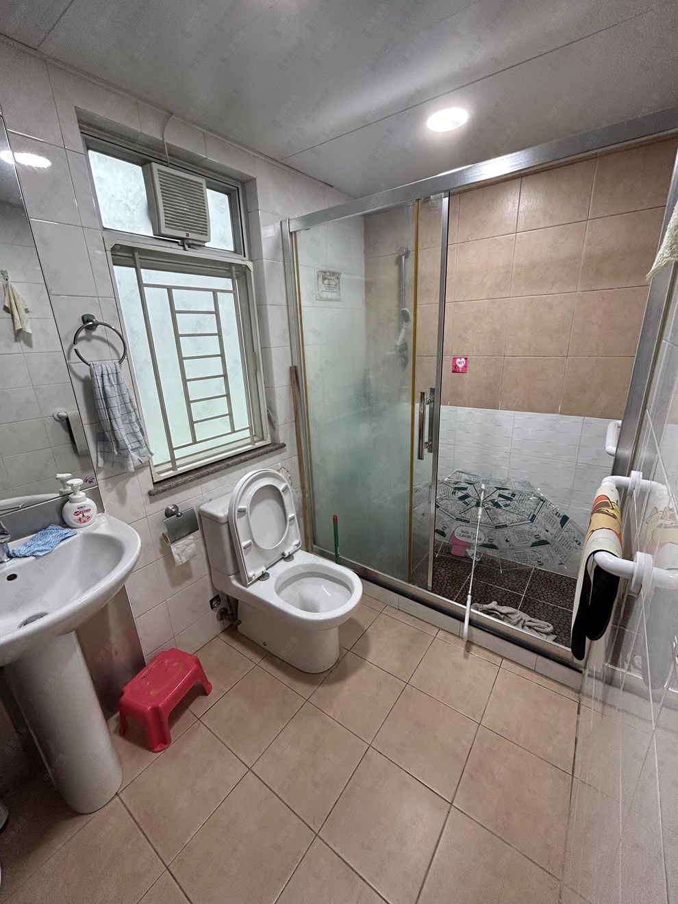 Unit Interior-Bathroom