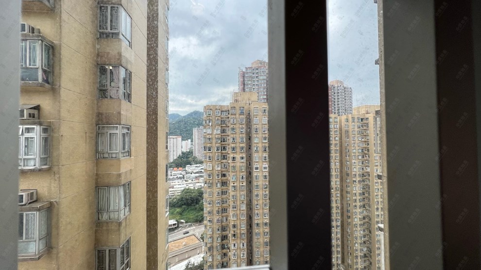 窗外景观-由睡房