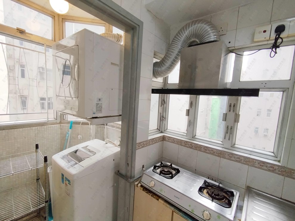 Unit Interior-Kitchen