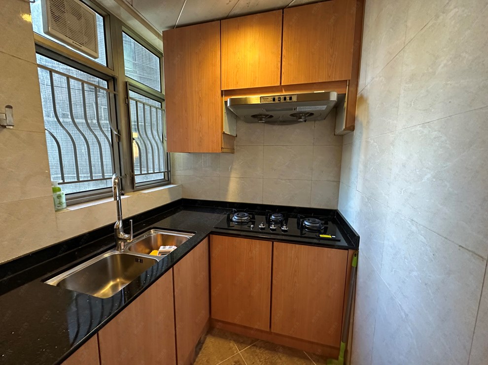 Unit Interior-Kitchen