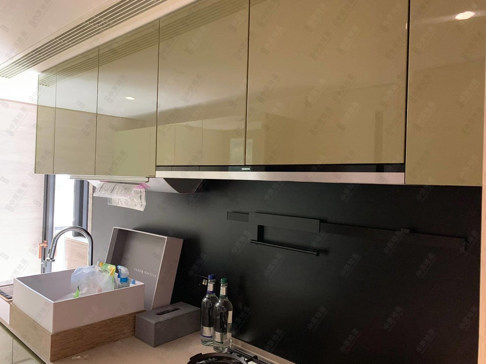Unit Interior-Kitchen