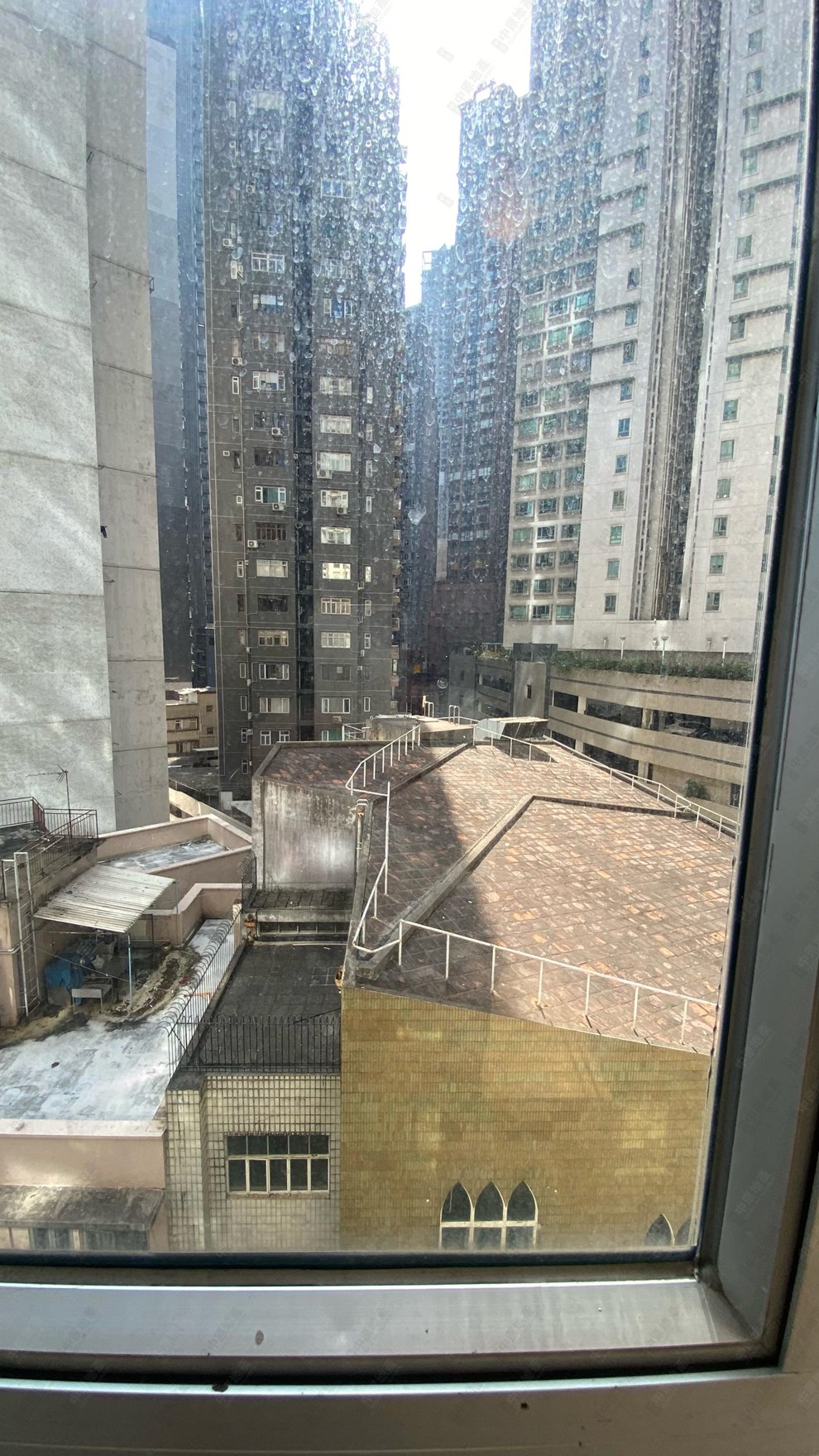 窗外景觀-由睡房