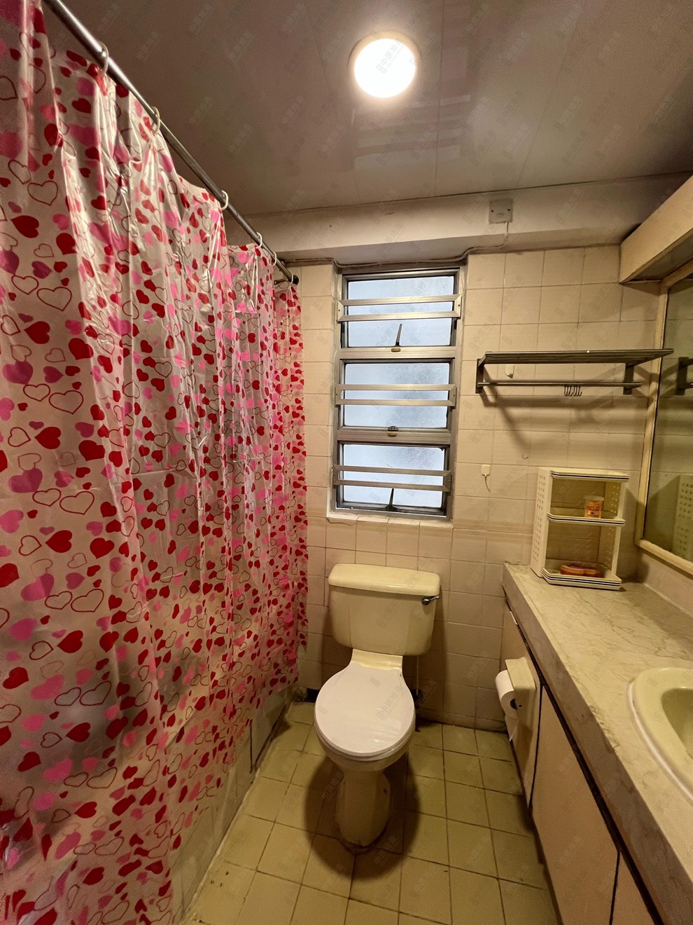 Unit Interior-Bathroom