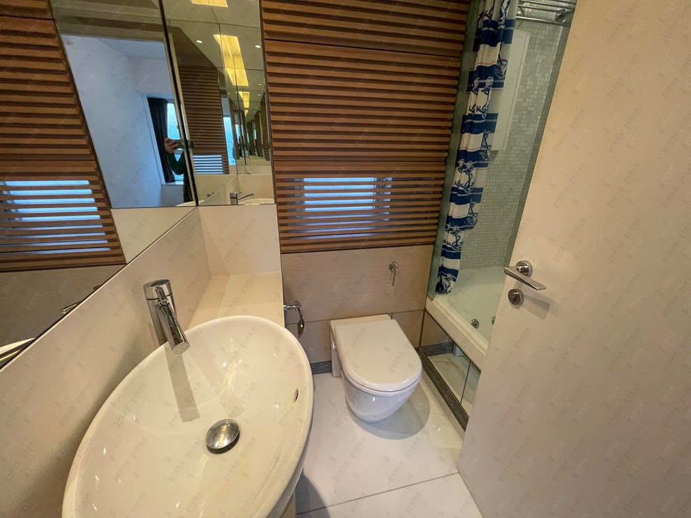 Unit Interior-Master Bathroom