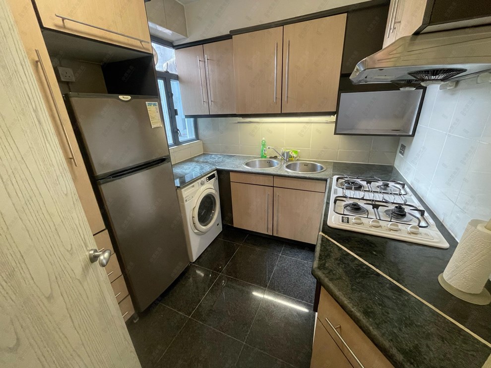 Unit Interior-Kitchen
