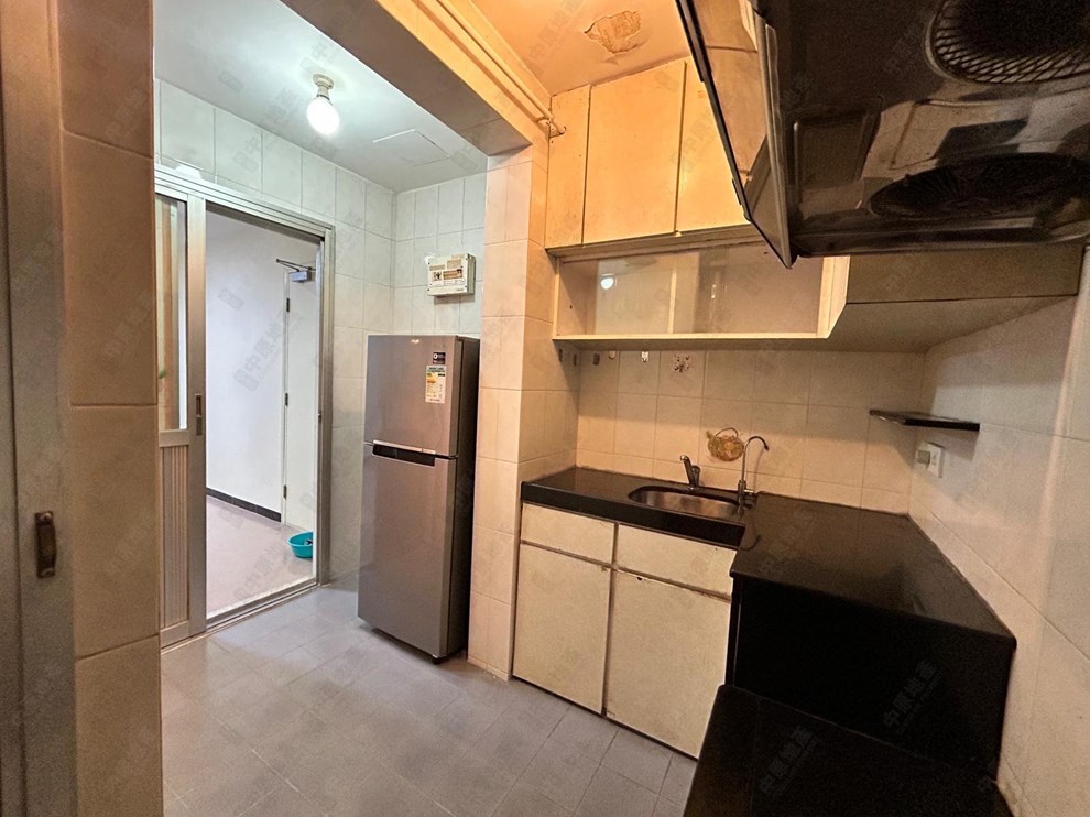 Unit Interior-Kitchen