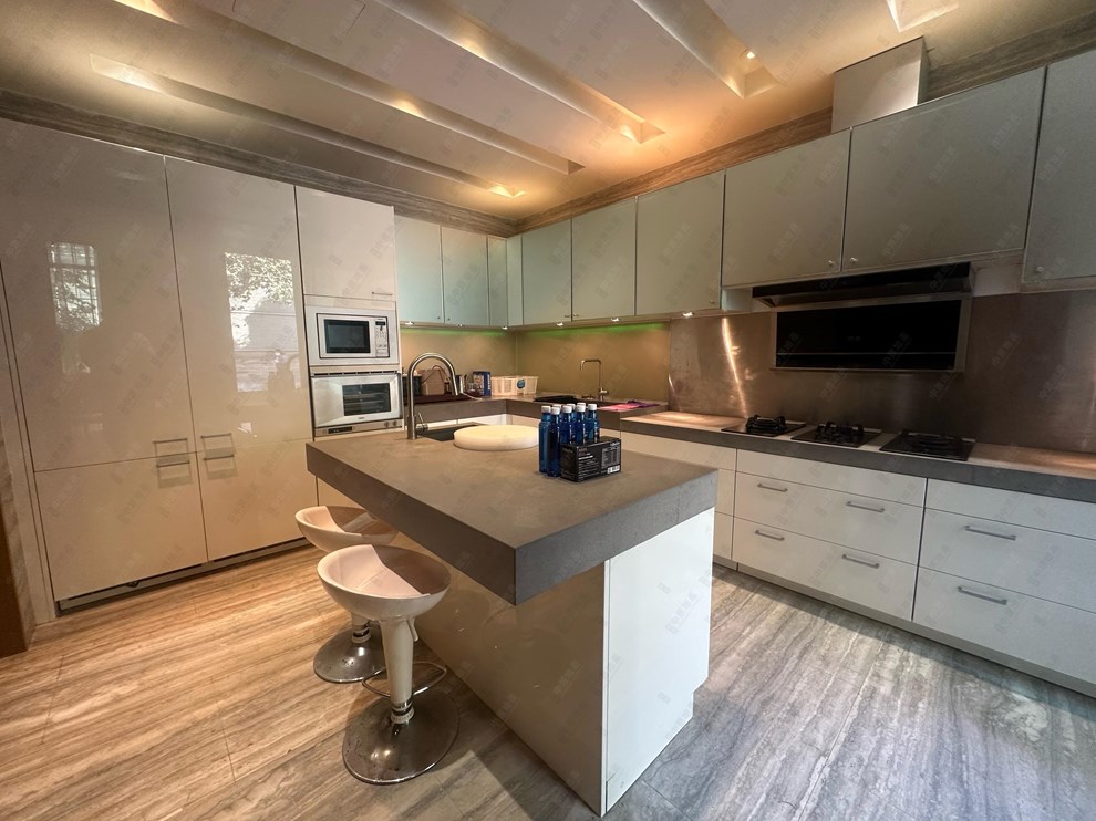 Unit Interior-Kitchen