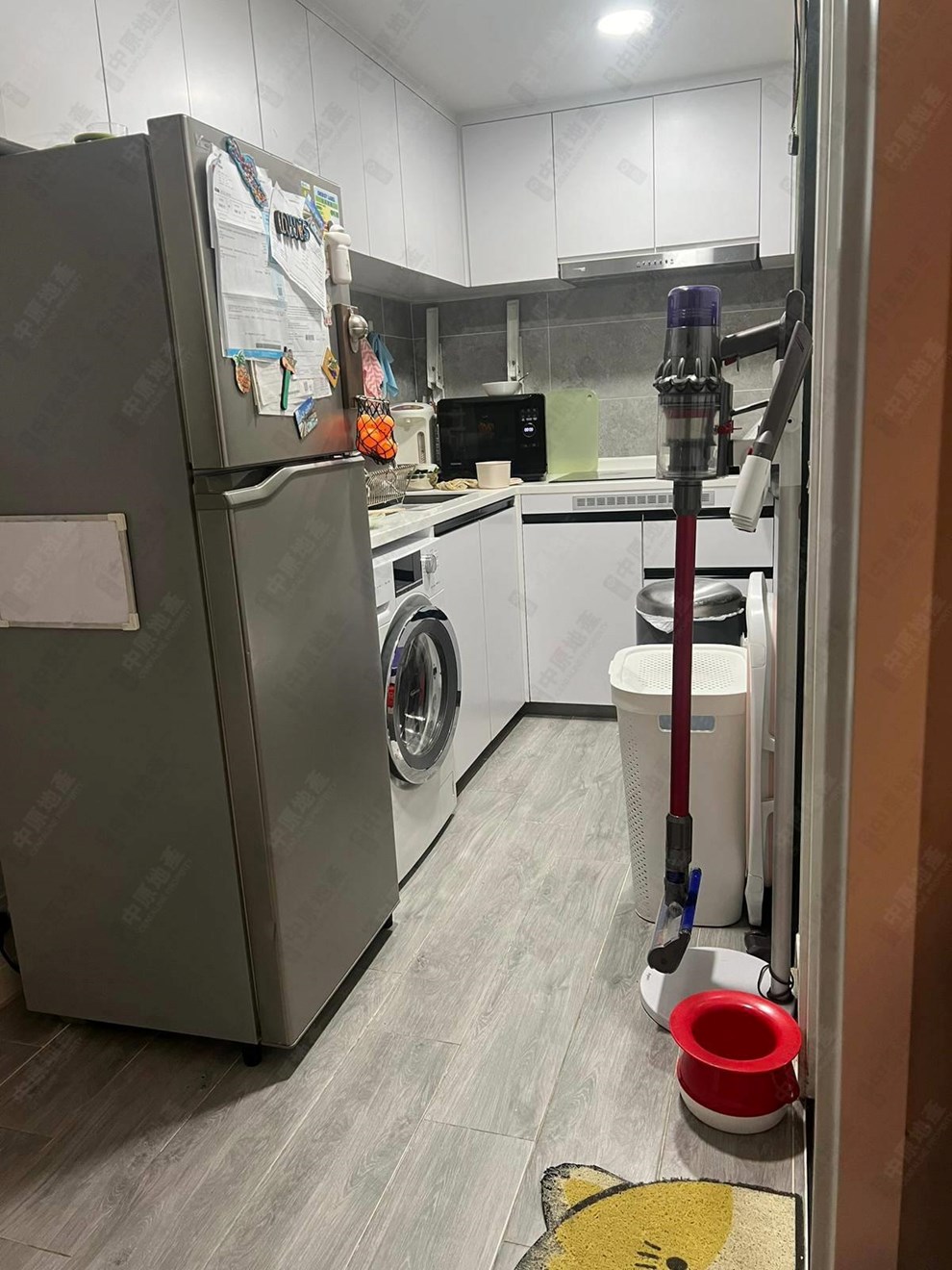 Unit Interior-Kitchen