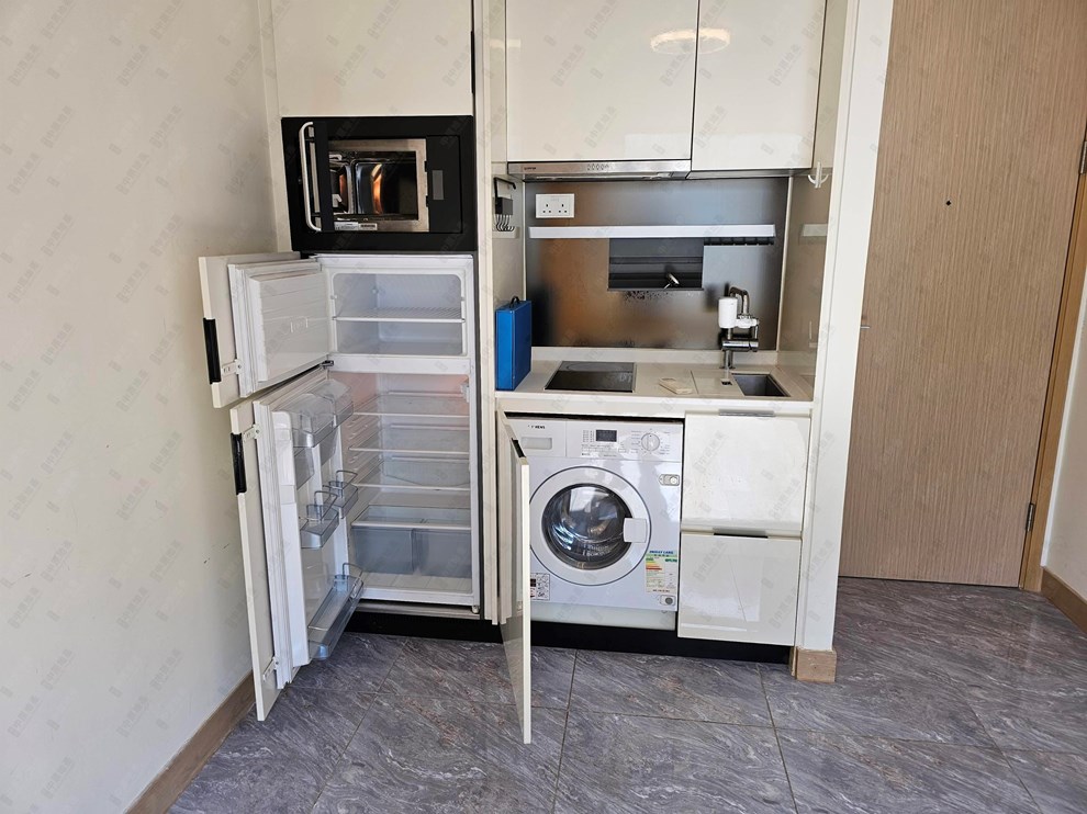 Unit Interior-Kitchen