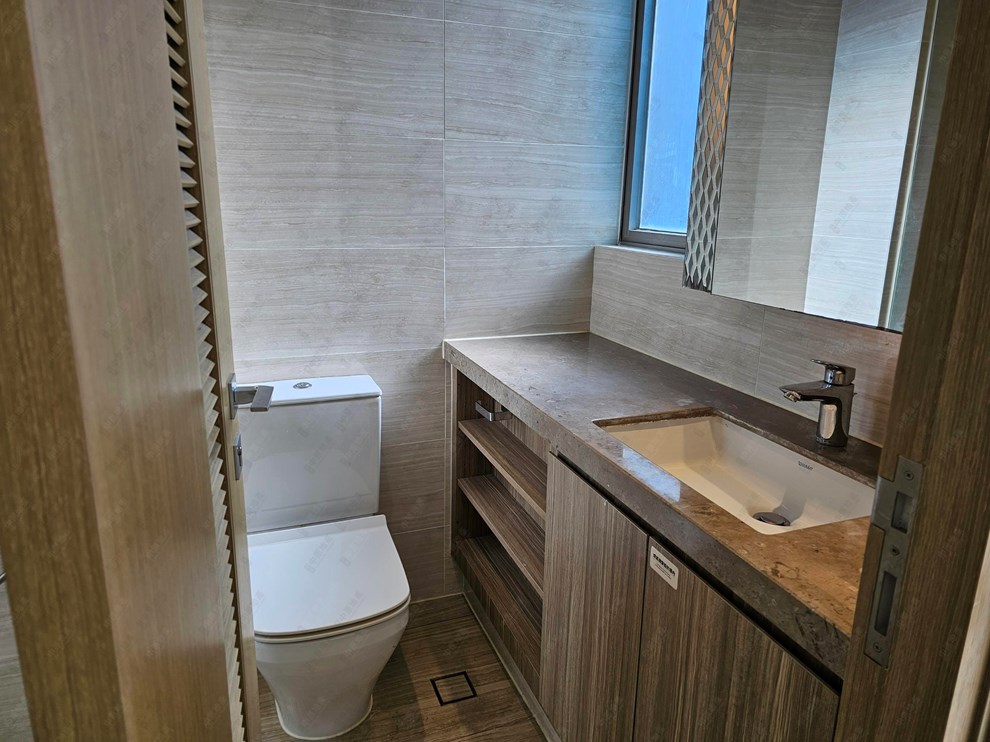 Unit Interior-Washroom