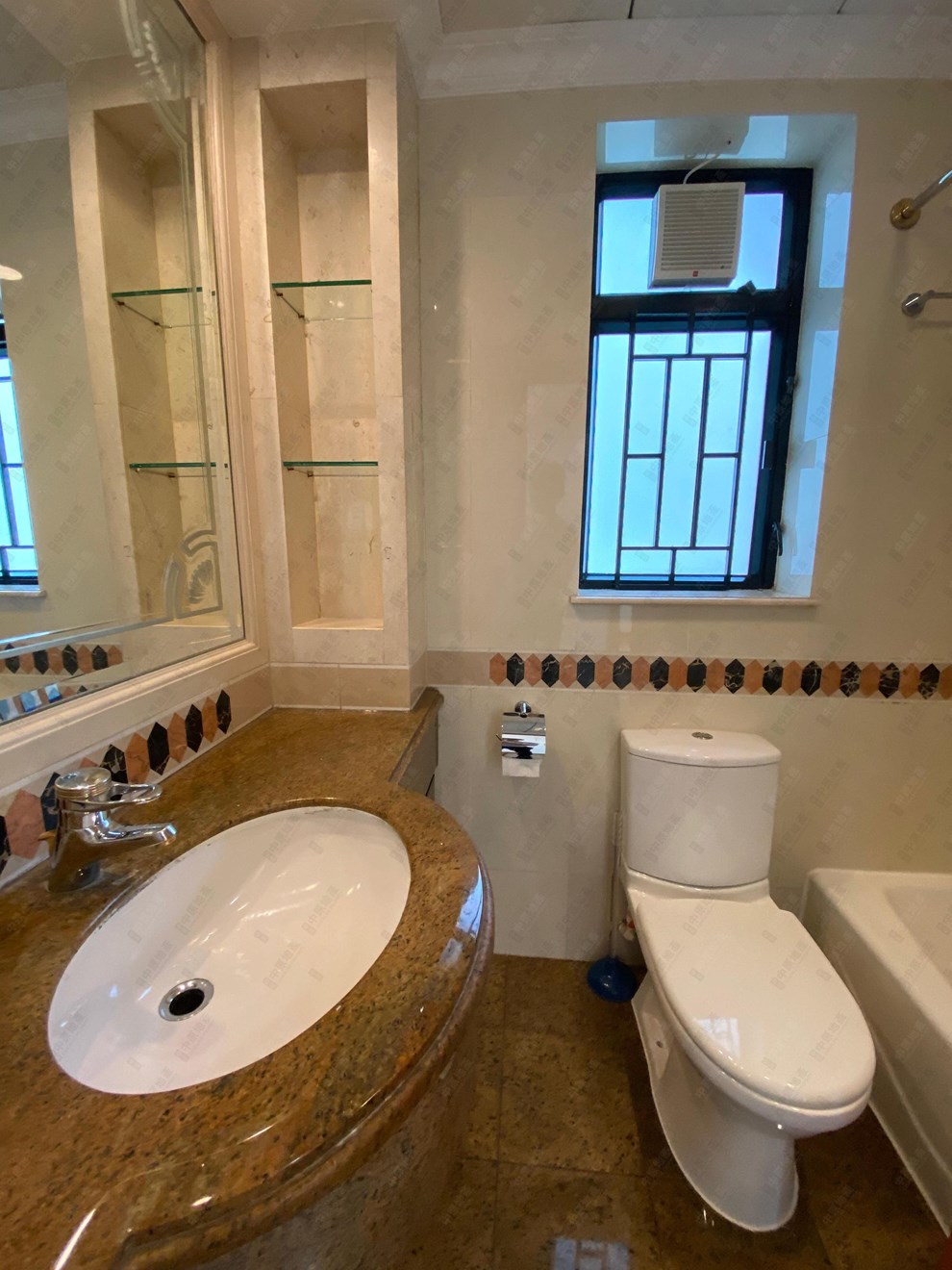 Unit Interior-Master Bathroom