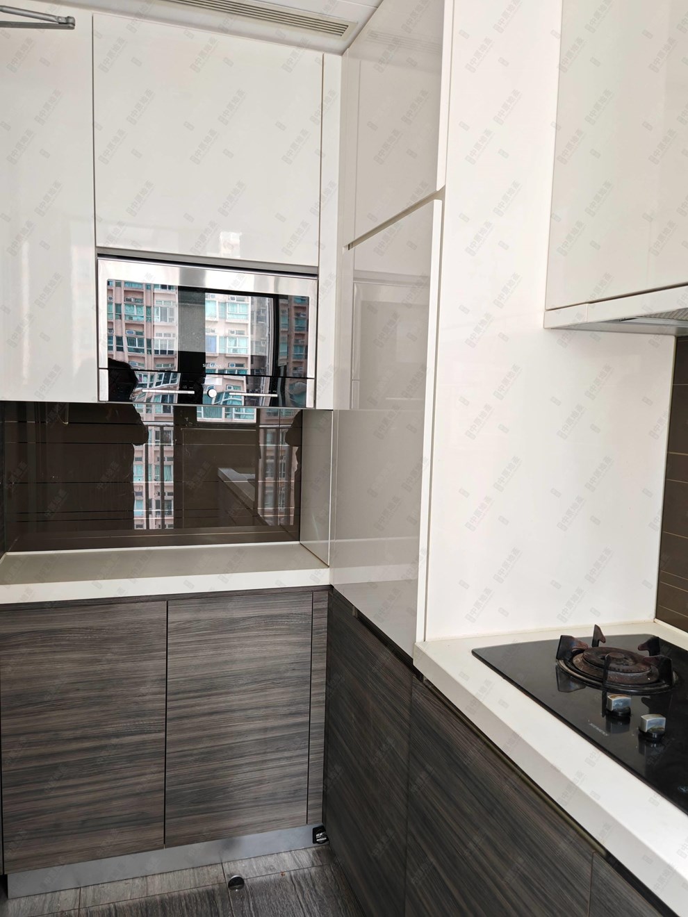 Unit Interior-Kitchen