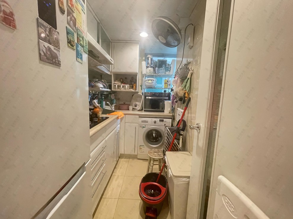 Unit Interior-Kitchen