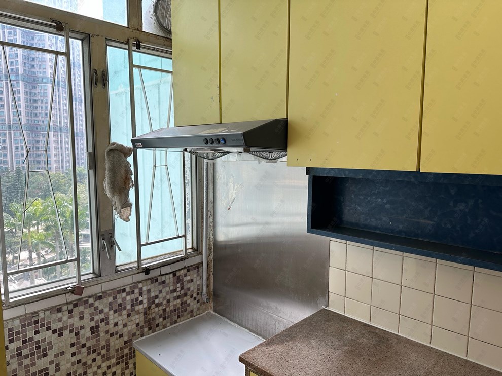 Unit Interior-Kitchen