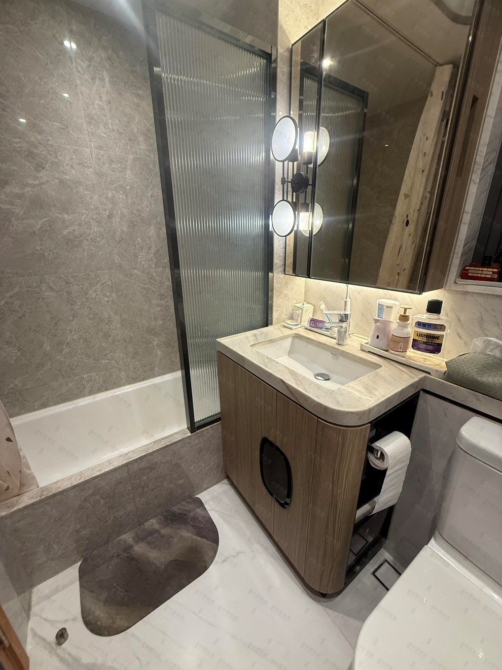 Unit Interior-Bathroom