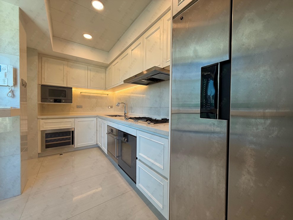Unit Interior-Kitchen