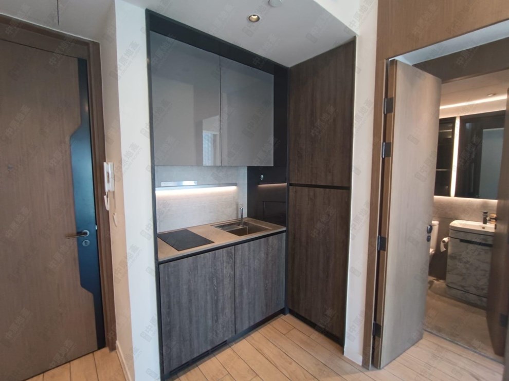 Unit Interior-Kitchen