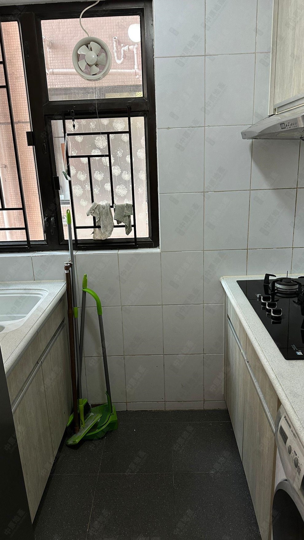 Unit Interior-Kitchen