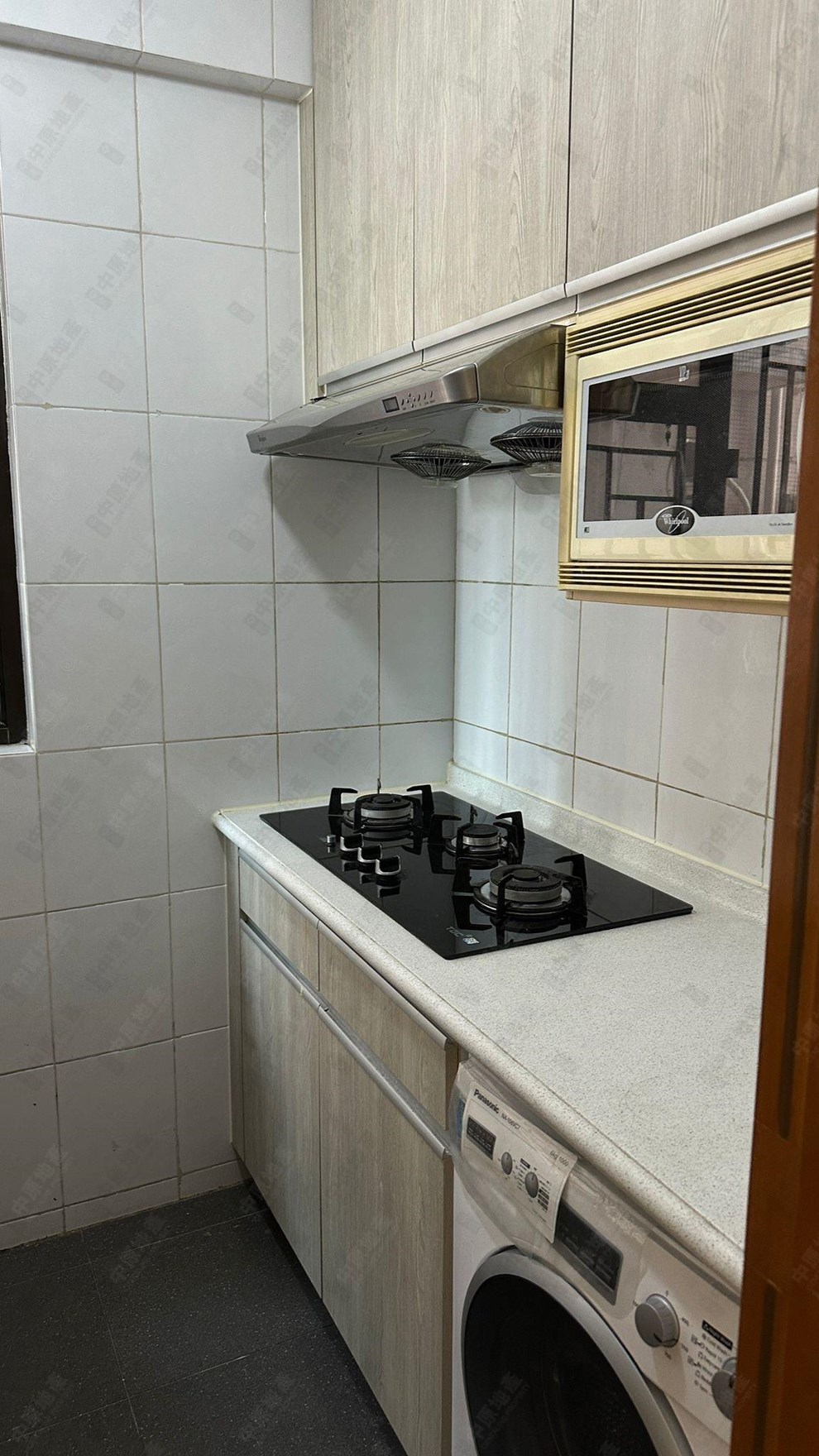 Unit Interior-Kitchen