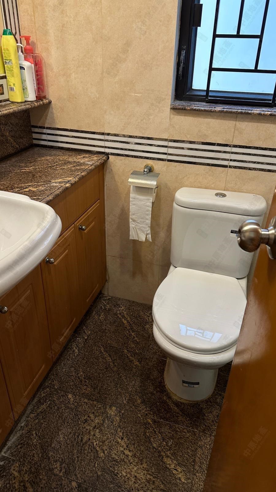 Unit Interior-Bathroom