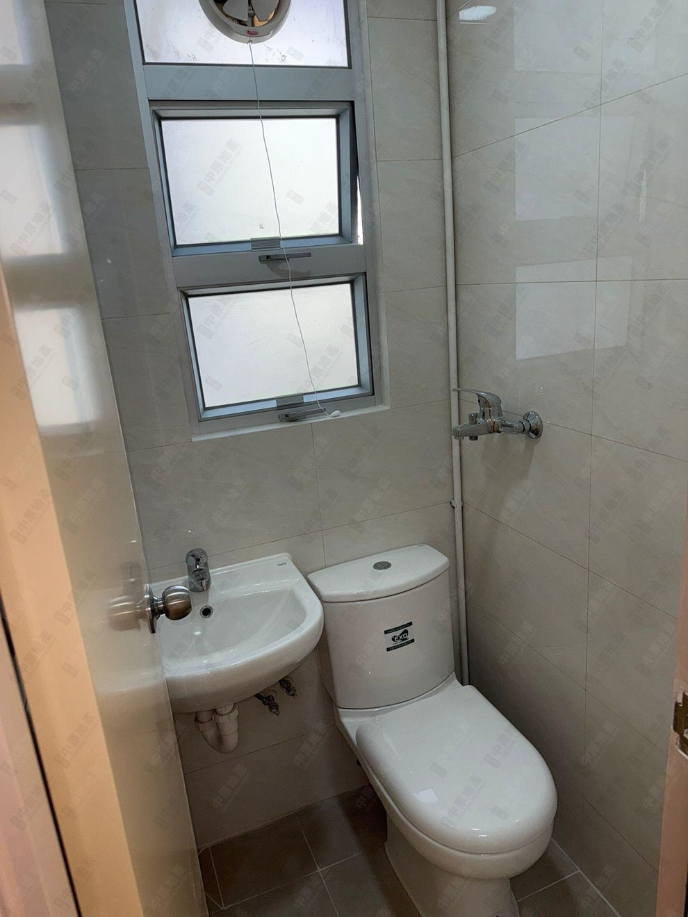 Unit Interior-Bathroom
