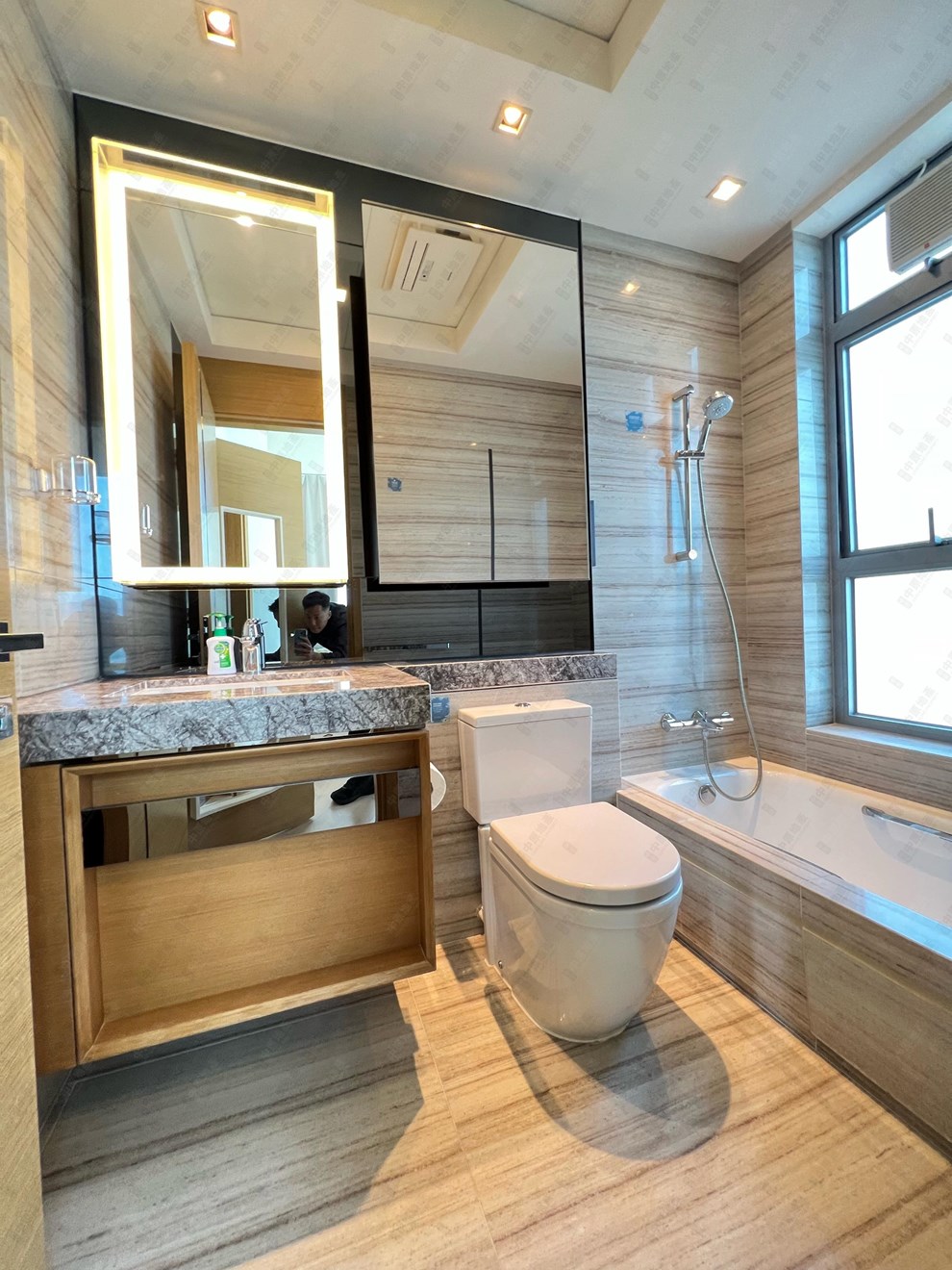 Unit Interior-Bathroom
