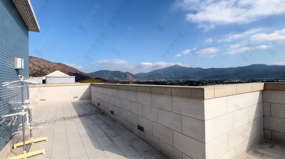 Unit Exterior-Roof