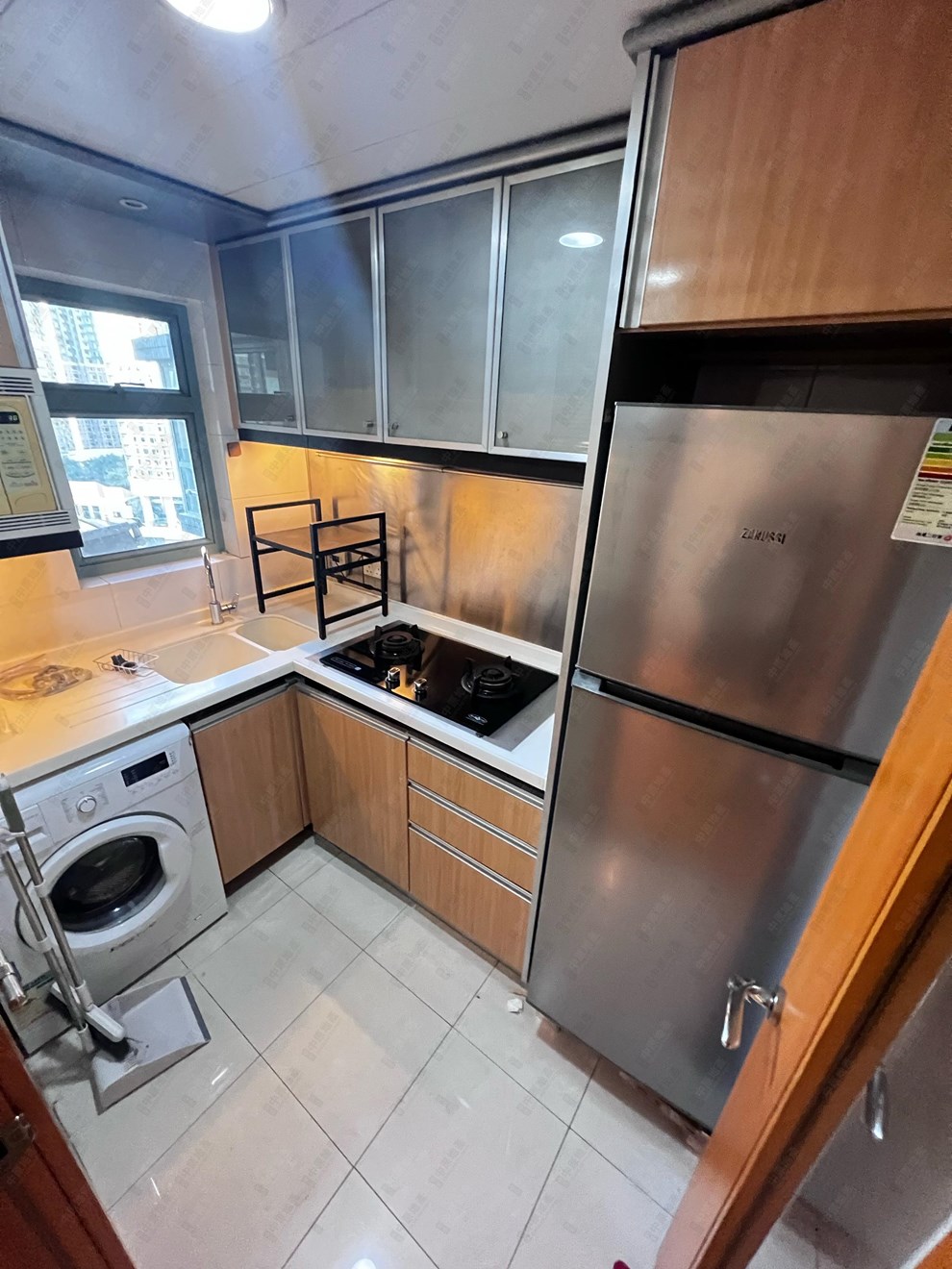 Unit Interior-Kitchen