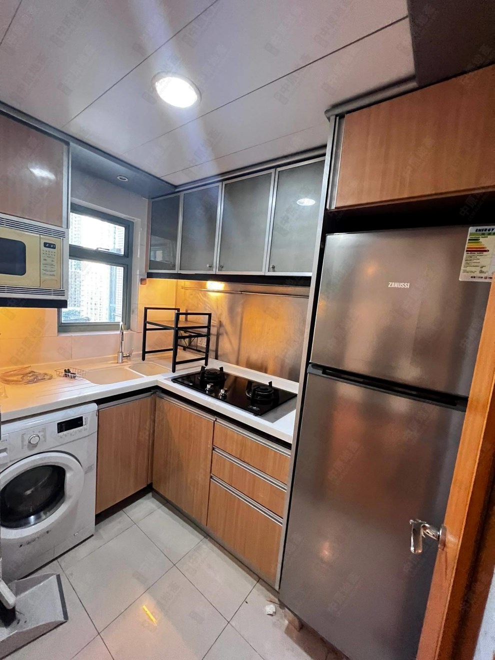 Unit Interior-Kitchen