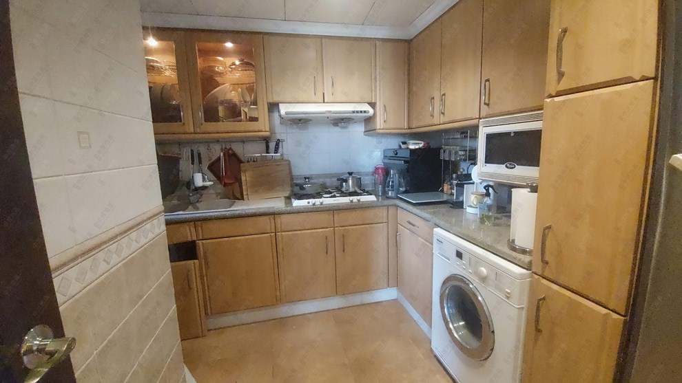 Unit Interior-Kitchen