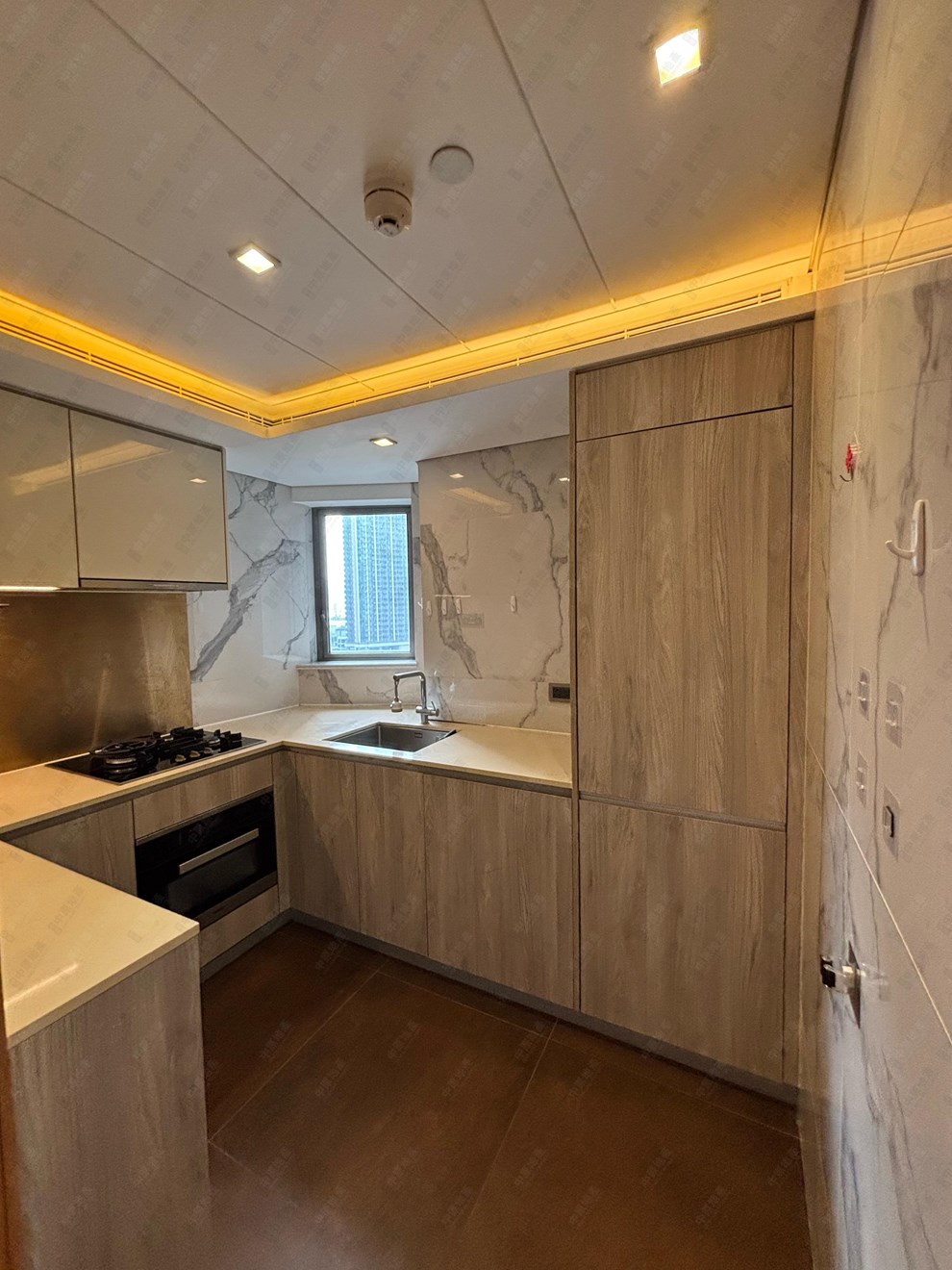 Unit Interior-Kitchen