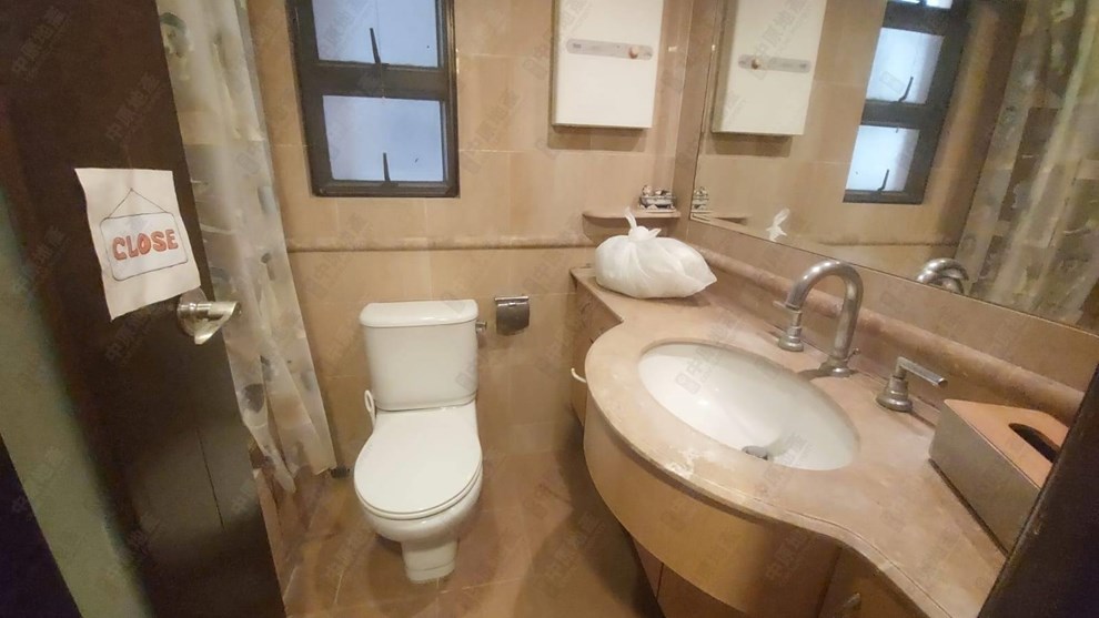 Unit Interior-Bathroom