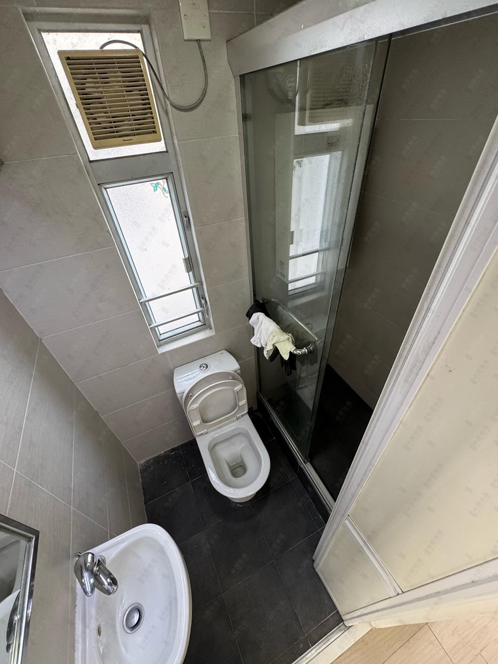 Unit Interior-Bathroom