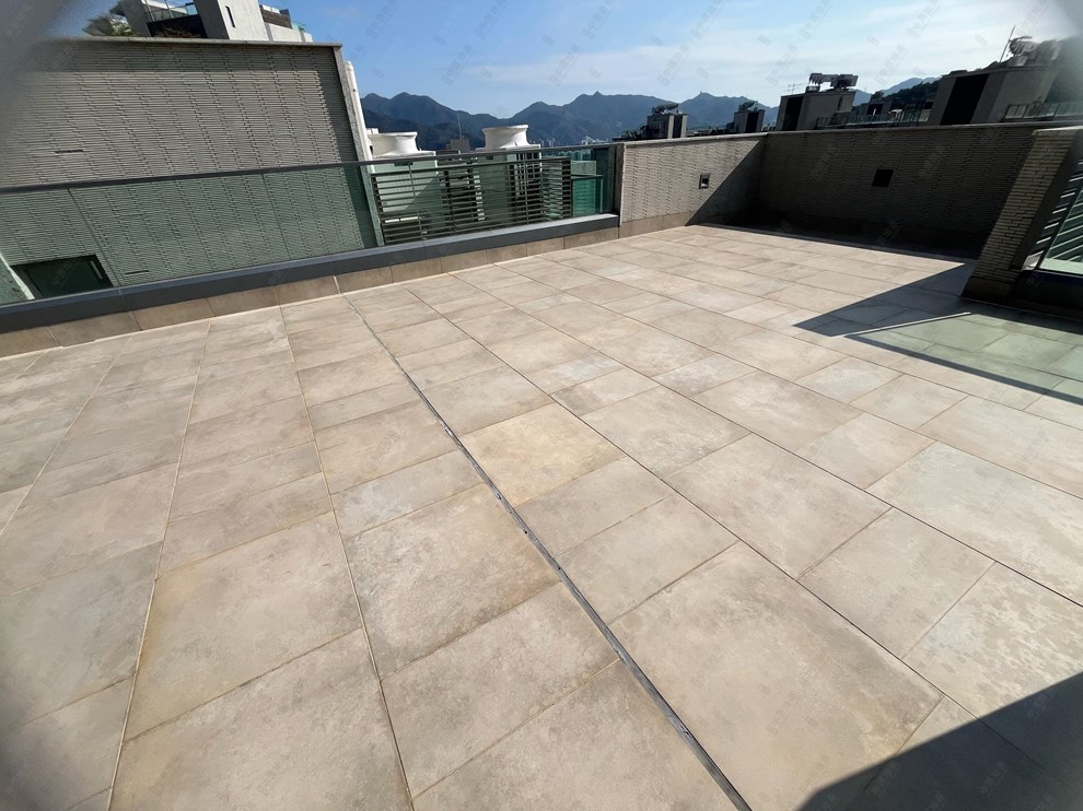 Unit Exterior-Roof