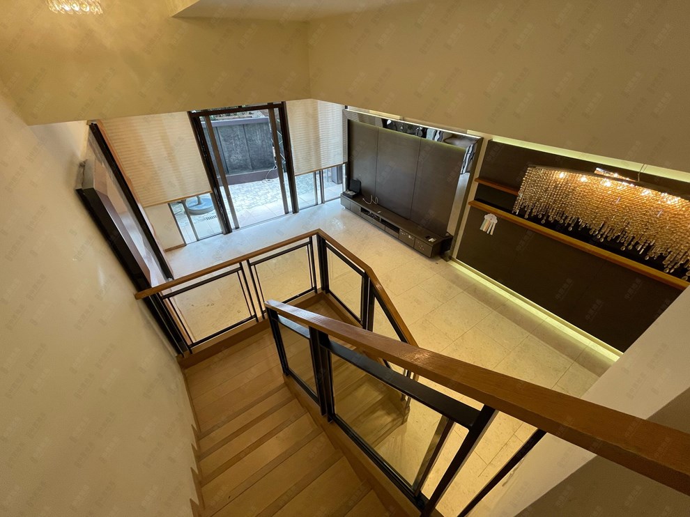 Unit Interior-Internal Staircase