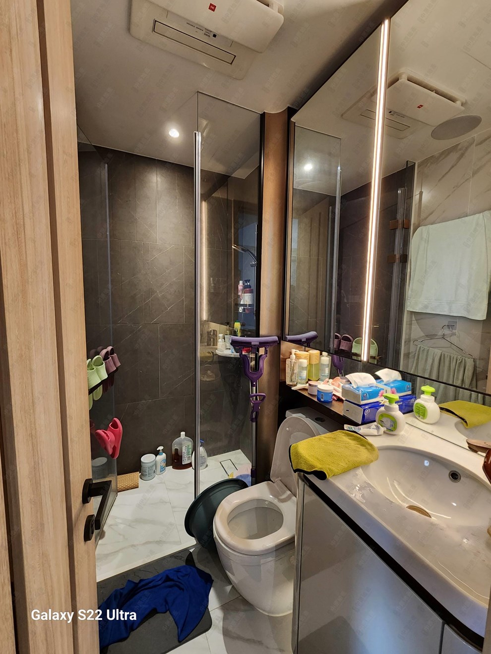 Unit Interior-Bathroom