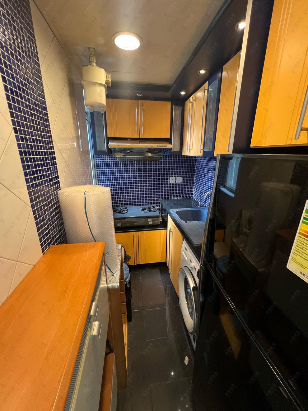 Unit Interior-Kitchen