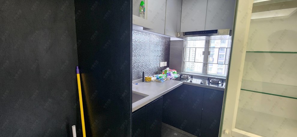 Unit Interior-Kitchen