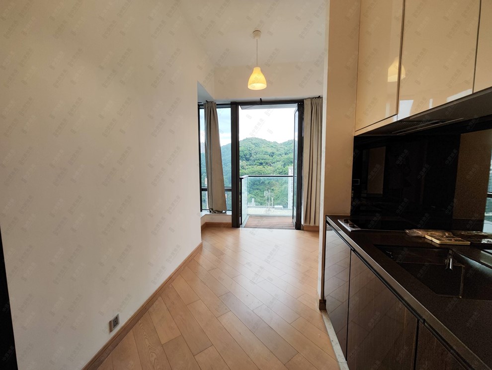 Unit Interior-Kitchen