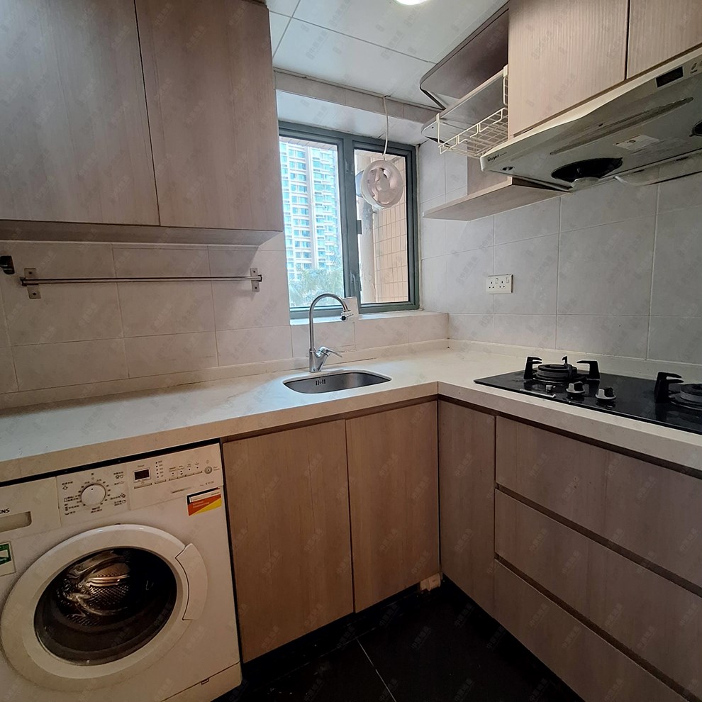 Unit Interior-Kitchen