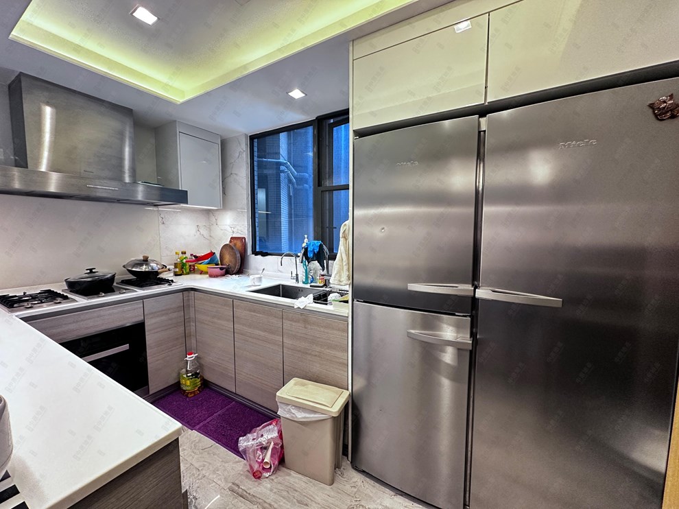 Unit Interior-Kitchen