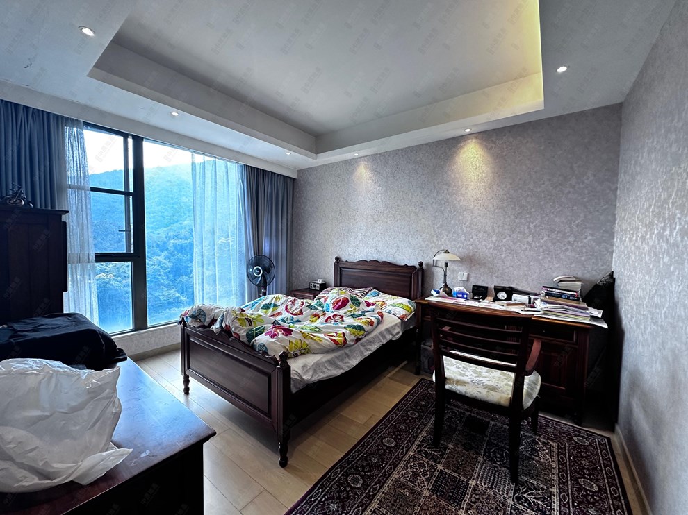 Unit Interior-Master Bedroom