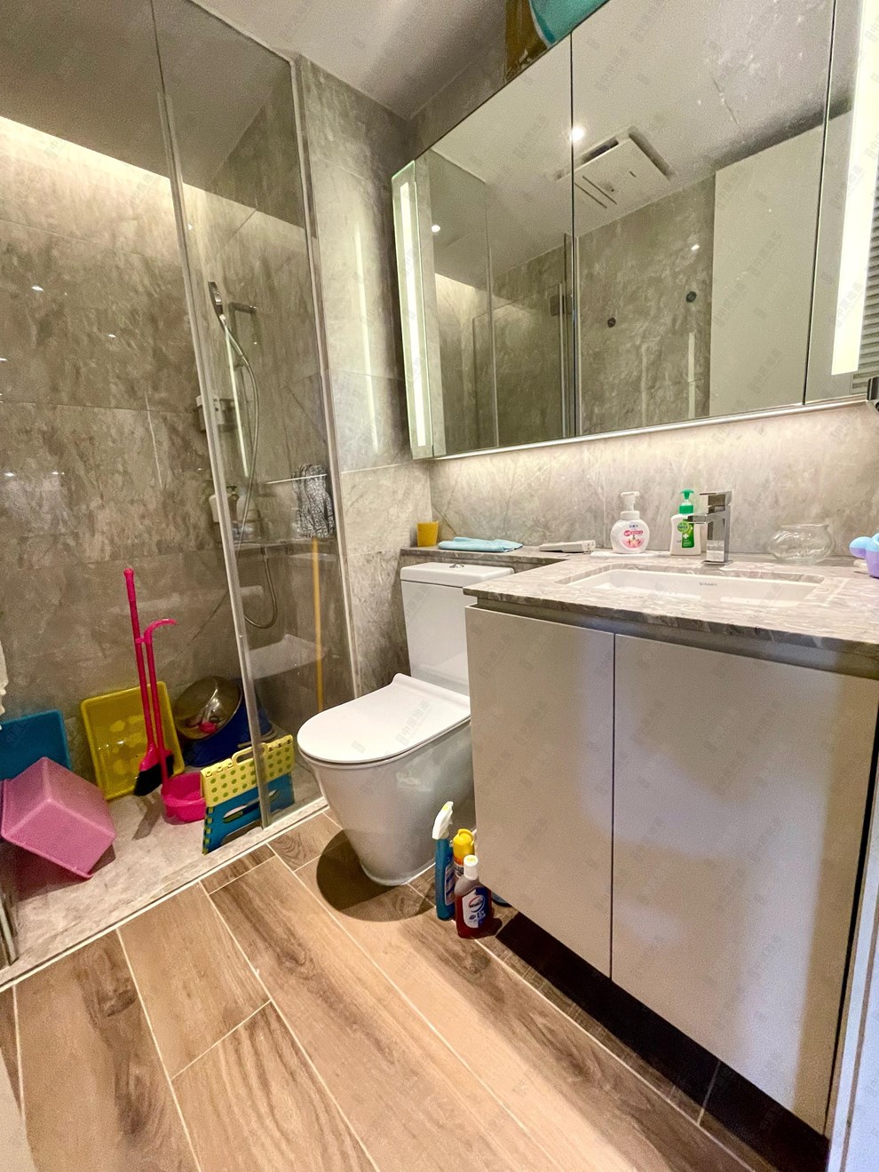 Unit Interior-Bathroom
