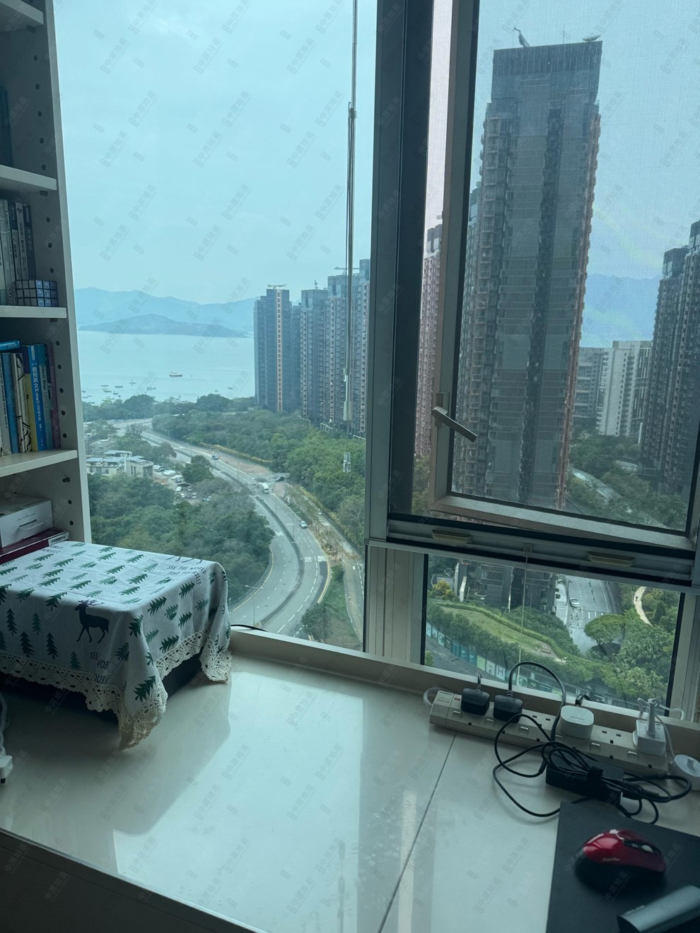 窗外景观-由睡房