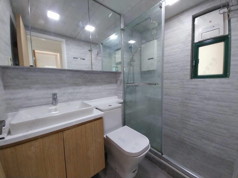Unit Interior-Bathroom